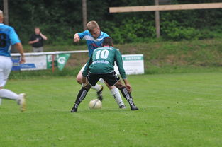 乐鱼体育在线-主教练在战术板上是否需要规划节奏节点，教练在布置战术时讲到了常用的比赛阵型